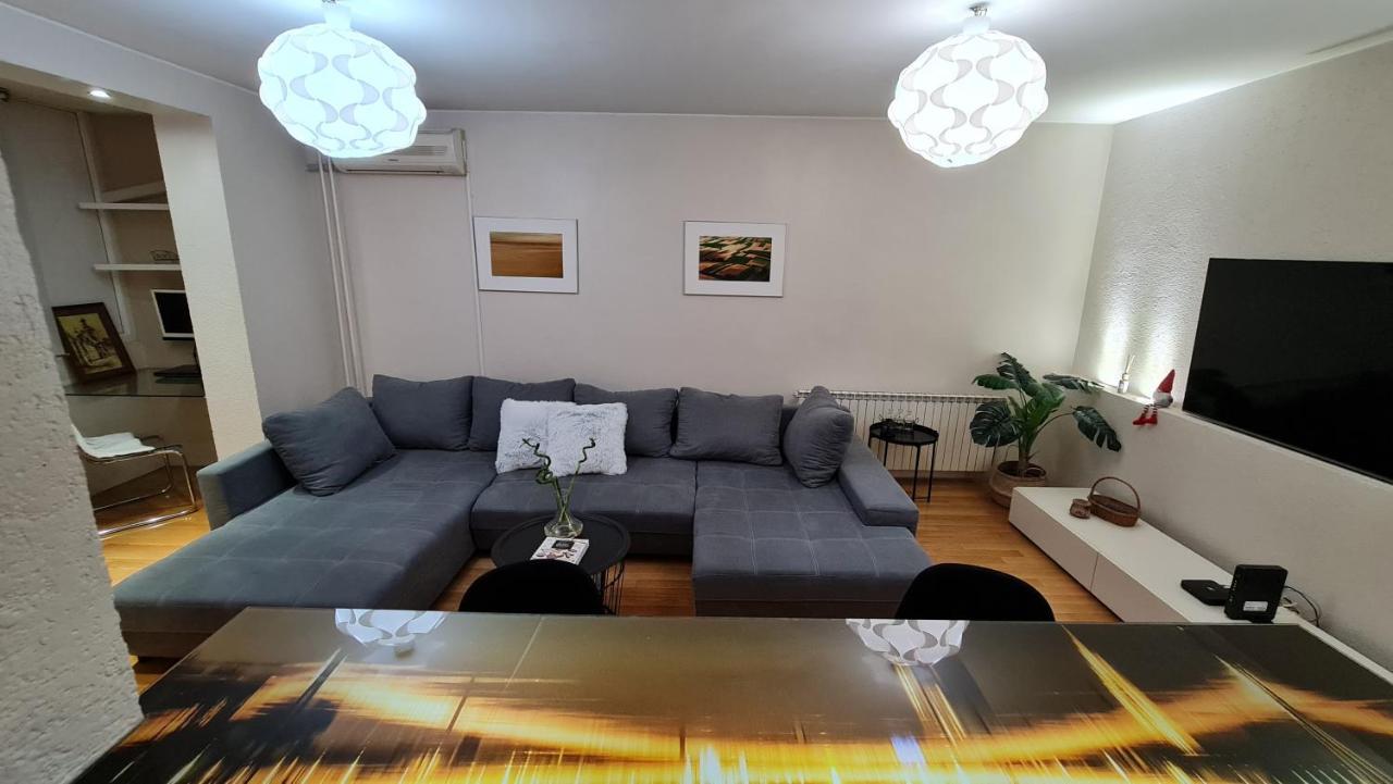 South 2 Osijek Apartment Екстериор снимка