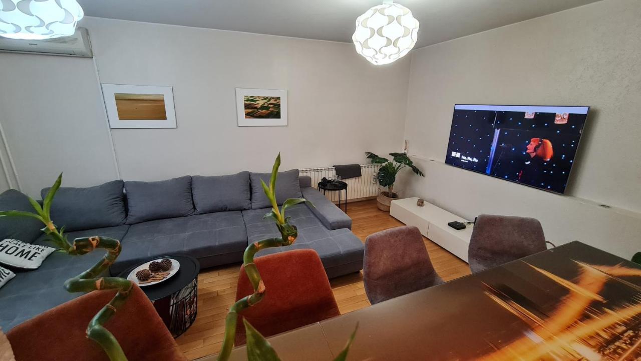 South 2 Osijek Apartment Екстериор снимка