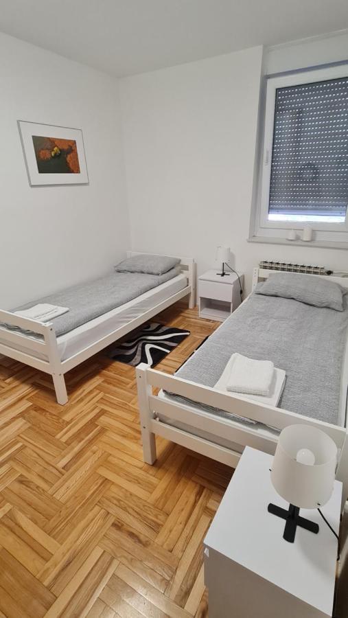 South 2 Osijek Apartment Екстериор снимка